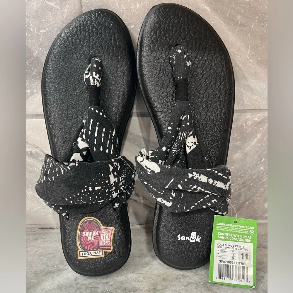 Sanuk Women's Black and White Yoga Mat Sandals NWT smoke & pet free home🌸 - Picture 9 of 14